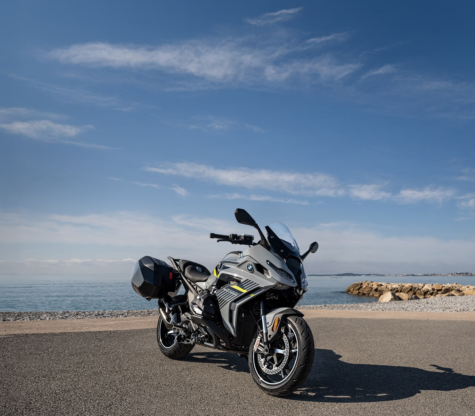 Повітряно-/рідинно-охолоджуваний двоциліндровий чотиритактний опозитний двигун