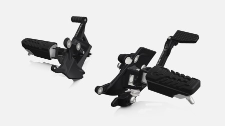 Регульована система підніжок чорного кольору